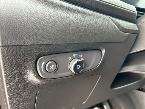 Used 2024 Buick Encore GX Avenir w/ Avenir Convenience Package image 18