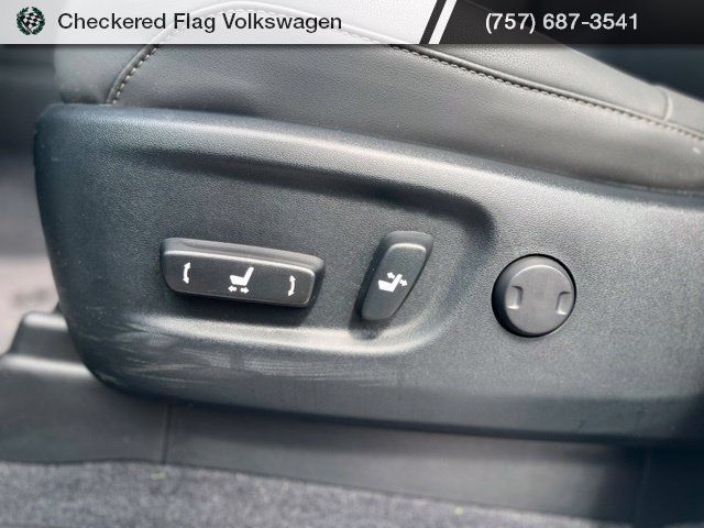 Used 2023 Lexus GX 460 Premium w/ Premium Package AWD/4WD image 25
