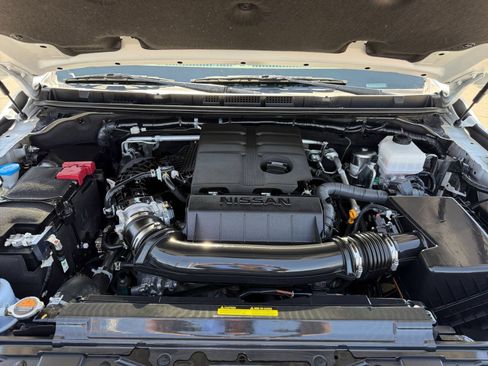 Used 2026 Nissan Frontier PRO-4X AWD/4WD image 26