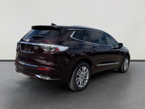 Used 2024 Buick Enclave Avenir w/ Avenir Technology Package image 5