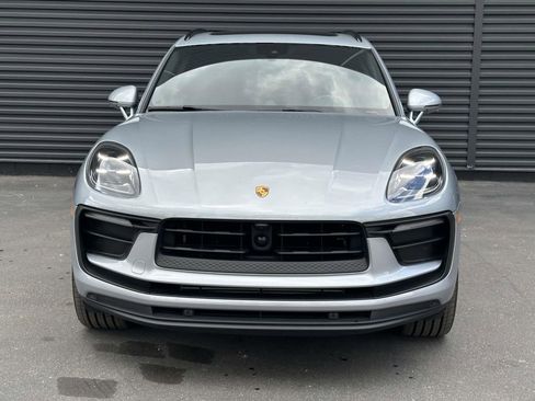 Used 2026 Porsche Macan AWD/4WD image 8