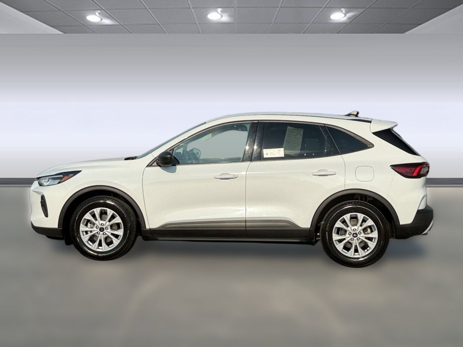 Used 2025 Ford Escape Active FWD image 3
