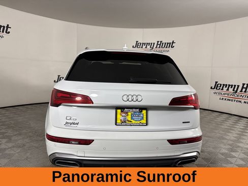 Used 2023 Audi Q5 2.0T Premium w/ Convenience Package AWD/4WD image 7
