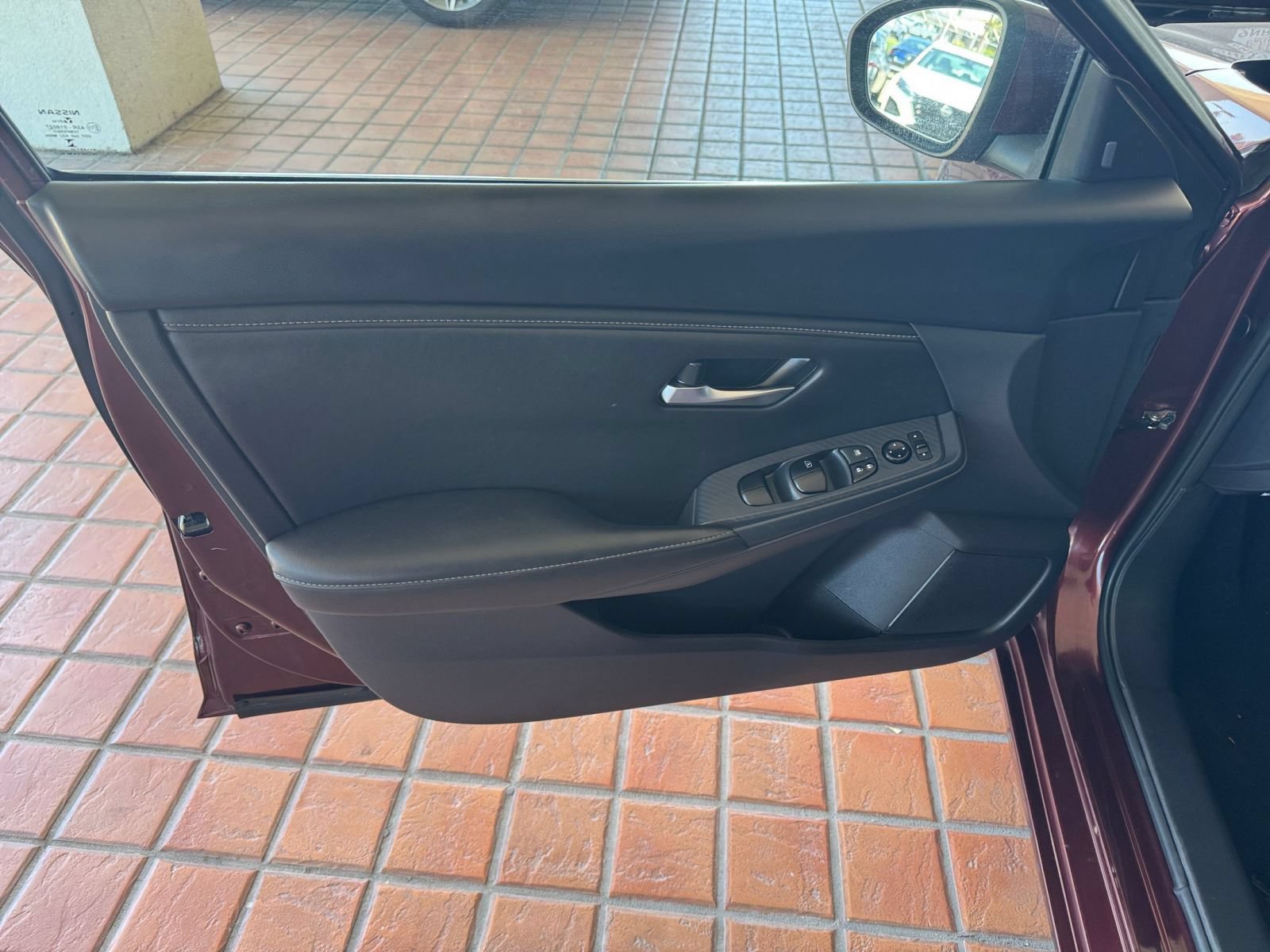 Used 2025 Nissan Sentra SV FWD image 18