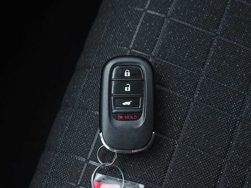 Certified 2024 Honda HR-V LX image 28