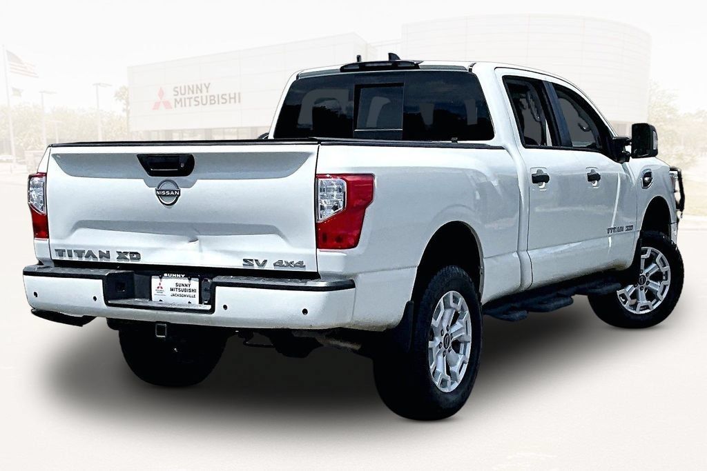 Used 2024 Nissan Titan SV w/ SV Convenience Package AWD/4WD image 6