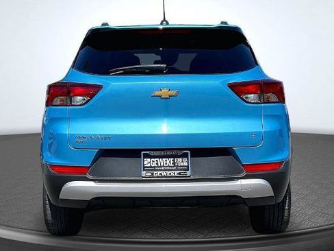 Used 2025 Chevrolet TrailBlazer LT AWD/4WD image 4