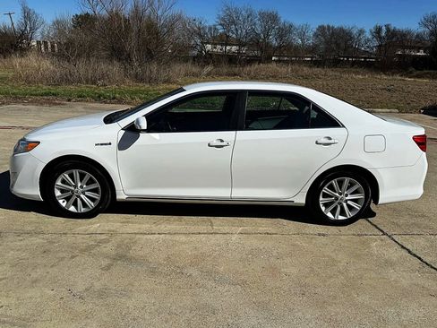 Used 2012 Toyota Camry XLE image 6