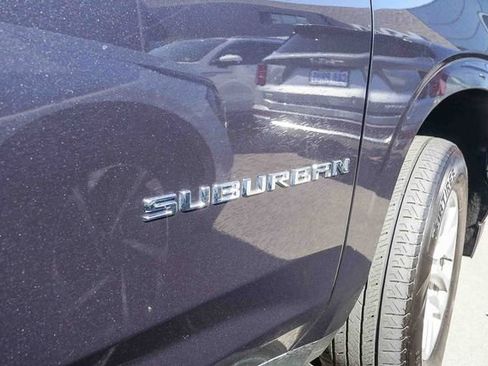 Used 2024 Chevrolet Suburban LT image 14