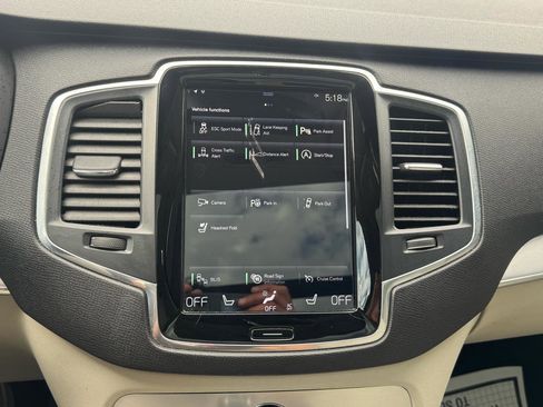 Used 2018 Volvo XC90 T6 Momentum w/ Convenience Package AWD/4WD image 30