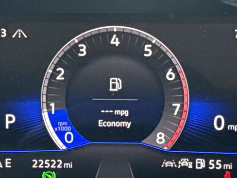 Used 2024 Volkswagen Tiguan SE R-Line image 20