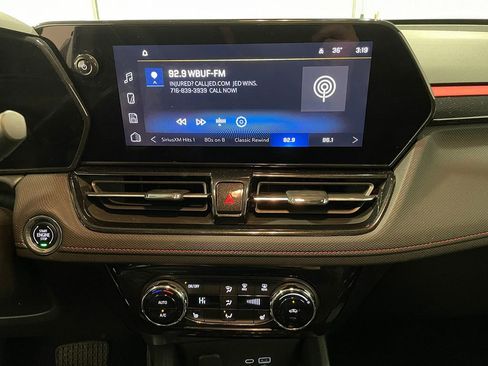 Used 2024 Chevrolet TrailBlazer RS w/ Convenience Package image 32