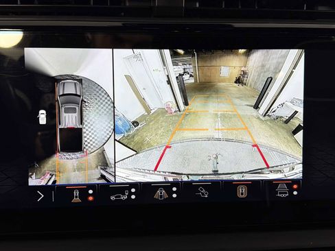 Certified 2024 GMC Sierra 1500 AT4X image 29