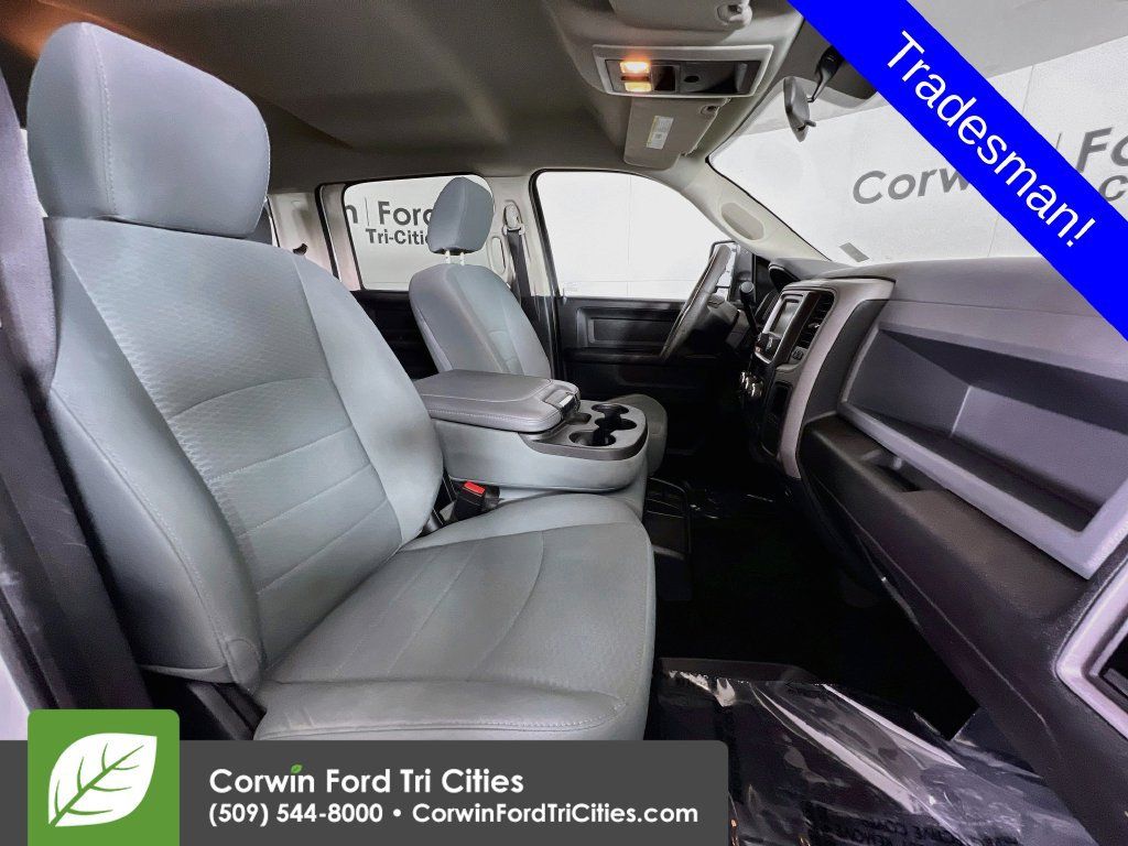 Used 2017 RAM 2500 Tradesman w/ Chrome Appearance Group AWD/4WD image 16
