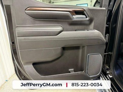 Used 2023 GMC Sierra 1500 SLT w/ SLT Premium Package AWD/4WD image 24