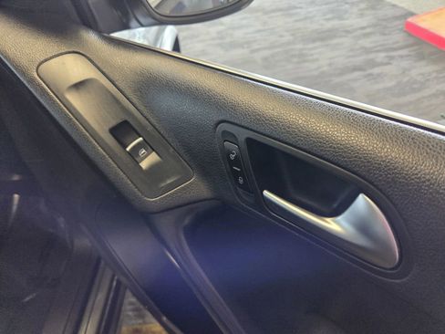 Used 2016 Volkswagen Tiguan SEL image 57