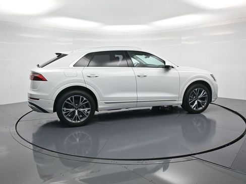 Used 2025 Audi Q8 Premium Plus AWD/4WD image 31