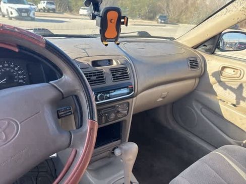 Used 1999 Toyota Corolla CE image 19