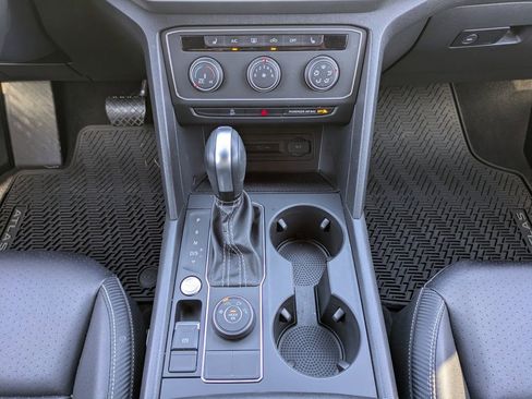 Certified 2023 Volkswagen Atlas Cross Sport SE AWD/4WD image 19