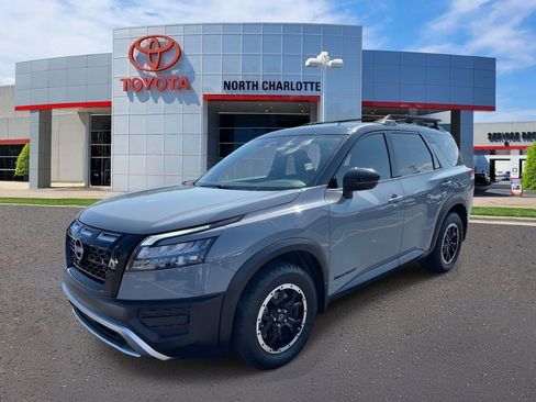 Used 2024 Nissan Pathfinder Rock Creek image 5