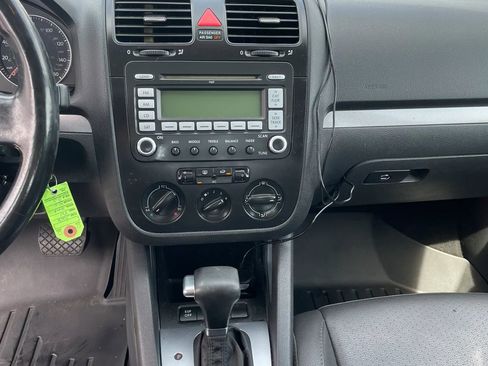 Used 2008 Volkswagen Jetta SE image 32