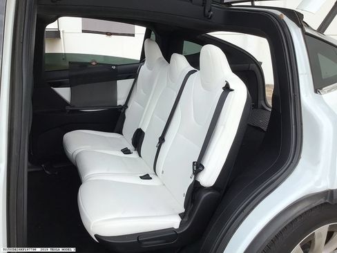 Used 2019 Tesla Model X 75D AWD/4WD image 13