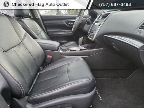 Used 2016 Nissan Altima 2.5 SL w/ 2.5 Technology w/LED Package image 43