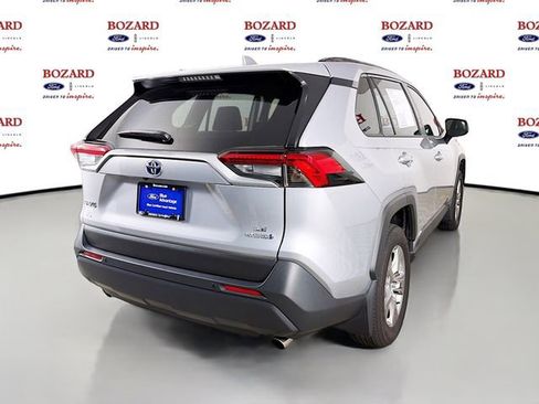 Used 2024 Toyota RAV4 LE AWD/4WD image 8