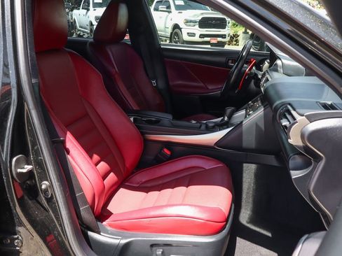 Used 2019 Lexus IS 300 F Sport w/ F Sport Package RWD image 41