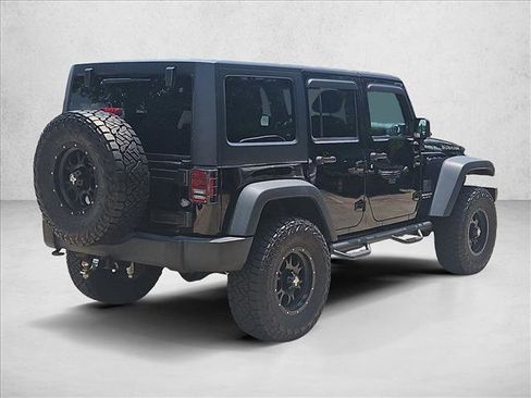 Used 2015 Jeep Wrangler Unlimited Rubicon AWD/4WD image 5
