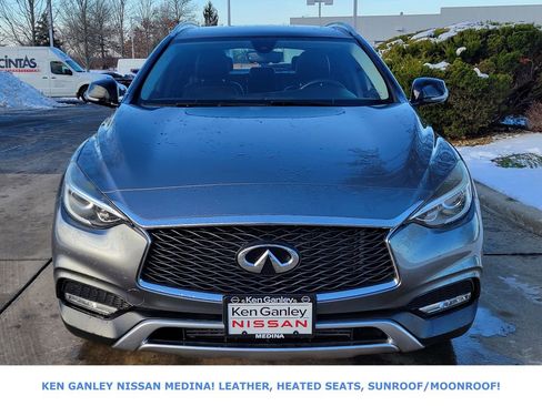 Used 2018 INFINITI QX30 Premium w/ Cargo Package image 8