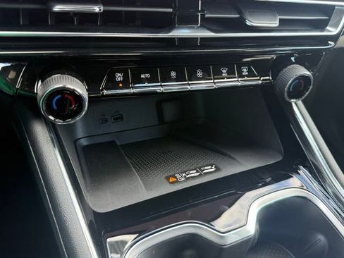 New 2026 Chevrolet Traverse LT w/ Driver Confidence Package image 23