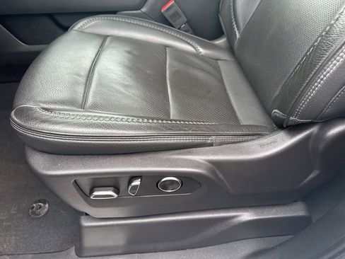 Used 2024 GMC Sierra 3500 Denali w/ Denali Reserve Package image 20