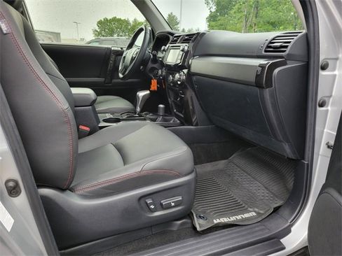 Used 2019 Toyota 4Runner TRD Off-Road Premium image 12