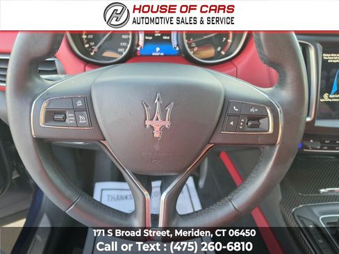Used 2017 Maserati Levante AWD/4WD image 26