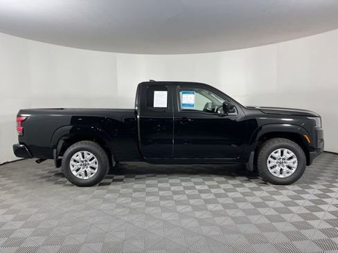 Used 2023 Nissan Frontier SV w/ Technology Package image 12