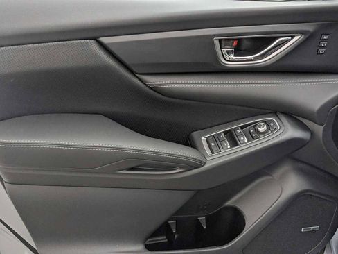 New 2025 Subaru Ascent Limited image 14