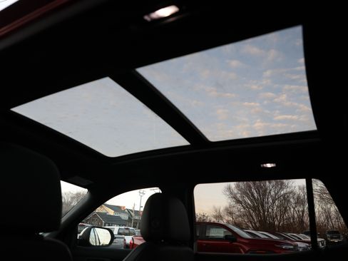 New 2026 GMC Terrain Elevation w/ Elevation Premium Package image 38