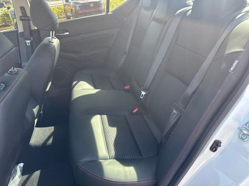 New 2025 Nissan Altima 2.5 SR image 23