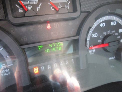 Used 2019 Ford E-450 and Econoline 450 Super Duty w/ Exterior Upgrade Package image 12