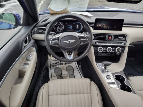 Used 2022 Genesis G70 3.3T w/ Sport Advanced Package image 10