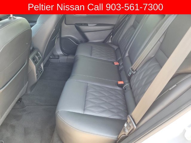 Used 2024 Nissan Rogue Platinum w/ Platinum Premium Package AWD/4WD image 19