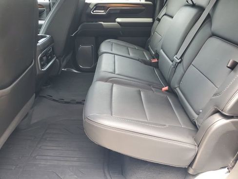 Used 2024 GMC Sierra 3500 Denali w/ Denali Reserve Package AWD/4WD image 33