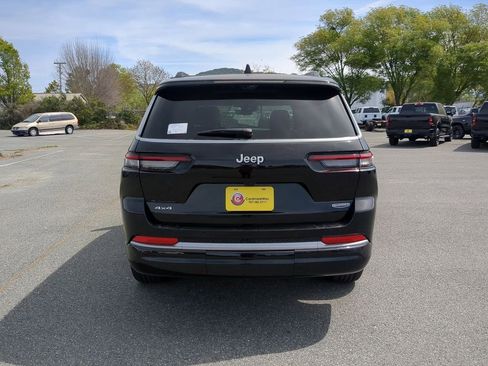 New 2026 Jeep Grand Cherokee L Summit image 4