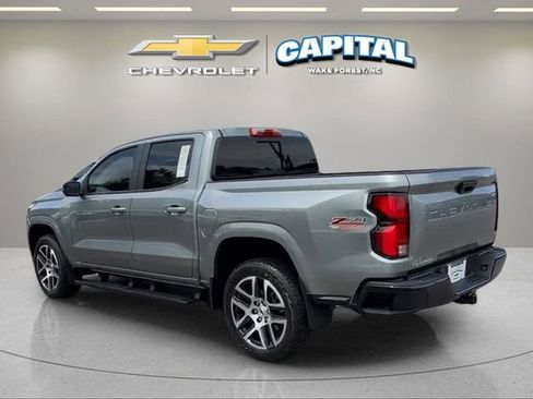 Used 2024 Chevrolet Colorado Z71 w/ Z71 Convenience Package 2 AWD/4WD image 4
