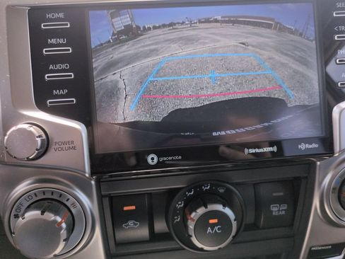 Used 2023 Toyota 4Runner SR5 AWD/4WD image 28