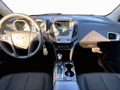 Used 2017 Chevrolet Equinox LS image 13