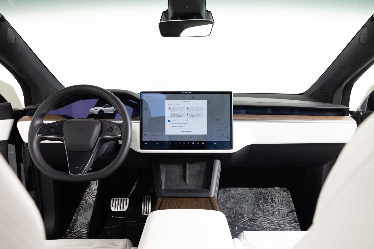 Used 2023 Tesla Model X AWD/4WD image 38