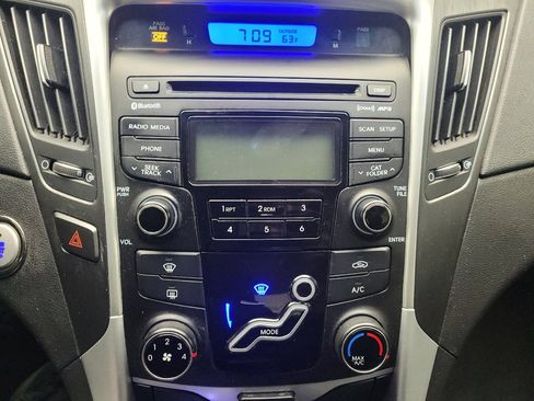 Used 2013 Hyundai Sonata SE image 25