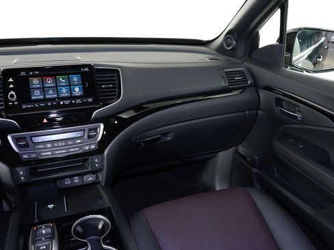 Used 2026 Honda Ridgeline Black Edition image 11